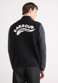 Пуловер Пуловер