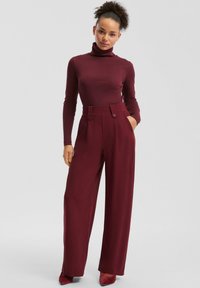 Широкие брюки