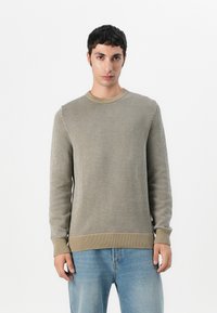 Пуловер Пуловер