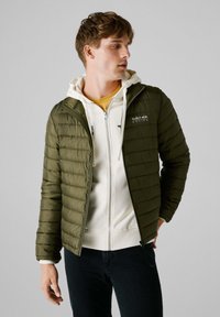 Зимняя куртка