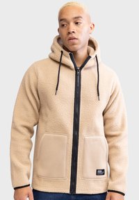 Флисовая куртка