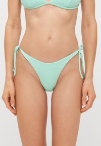 Низ от бикини