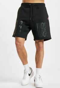 Шорты Шорты