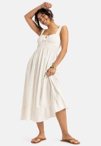 Длинное платье