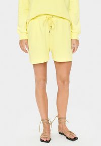 Спортивные штаны