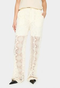 Прямые брюки