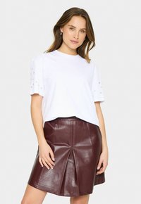 Футболка Футболка