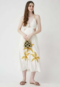 Летнее платье