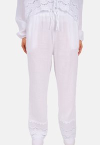 Широкие брюки