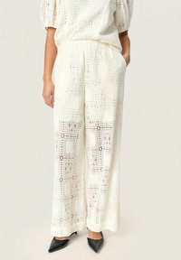 Широкие брюки