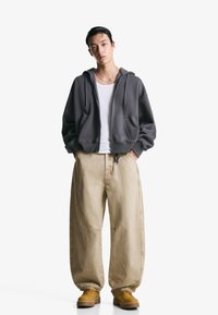 Прямые джинсы Прямые джинсы