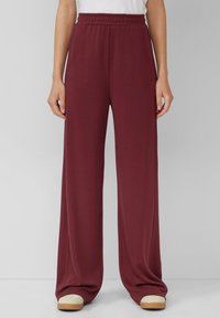 Спортивные штаны