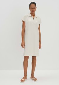 Платье Платье