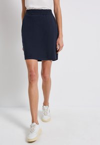 Юбка-карандаш