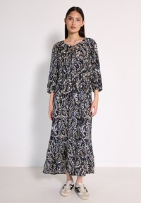 Платье макси