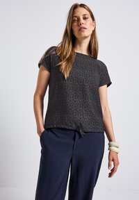 Блузка Блузка