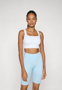 Спортивный бюстгальтер