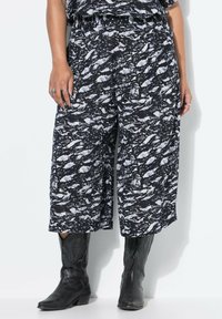 Широкие брюки