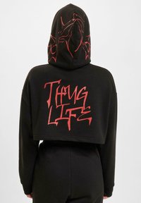 Пуловер с капюшоном Пуловер с капюшоном