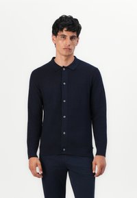 Вязаная кофта Вязаная кофта