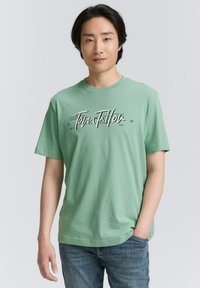 Футболка Футболка