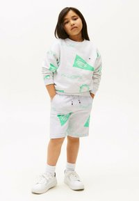 Спортивные штаны