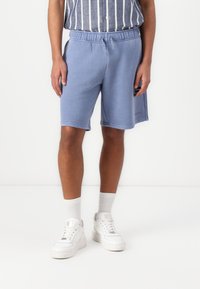 Шорты Шорты