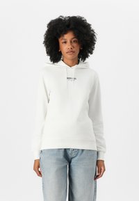 Пуловер с капюшоном