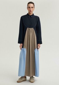 Платье макси