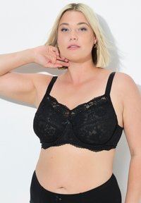 Бюстгальтер