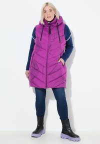 Длинный жилет Длинный жилет