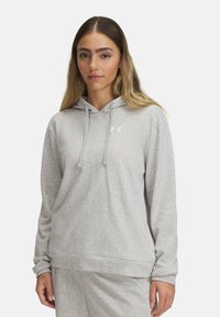 Спортивная толстовка