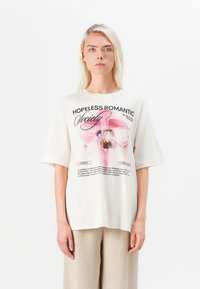 Футболка Футболка