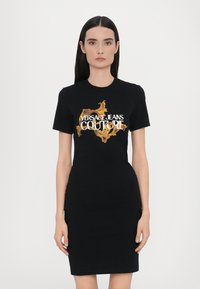 Короткое платье