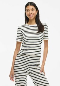 Футболка Футболка