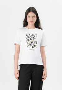 Футболка Футболка