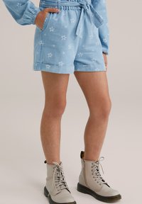 Шорты Шорты