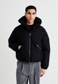 Зимняя куртка Зимняя куртка