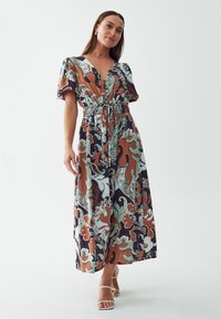 Платье макси