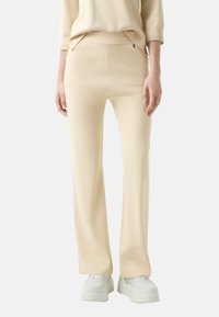 Спортивные штаны