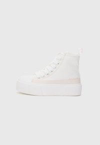 Высокие кеды