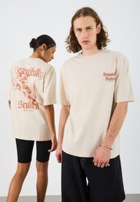 Футболка Футболка