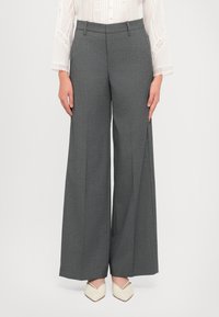 Прямые брюки