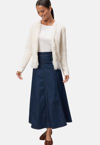 Вязаная кофта Вязаная кофта