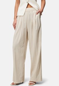 Брюки Брюки