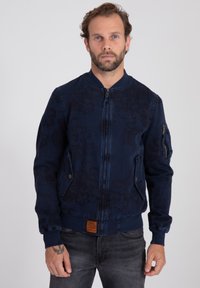 Куртка бомбер Куртка бомбер