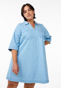 Джинсовое платье