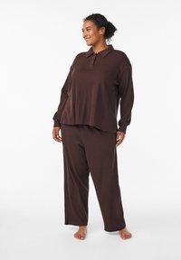 Спортивные штаны