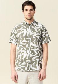 Рубашка с коротким рукавом Рубашка с коротким рукавом