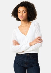 Вязаная кофта